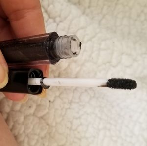 Model company metallic  liquid eyeshadow. Granite